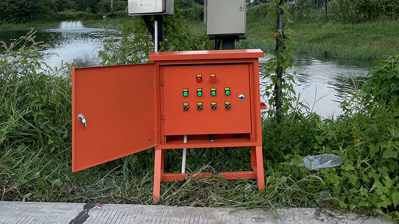 研几智能配电箱应用于环境监测与智慧农业场景，支持宽温运行与远程数据采集